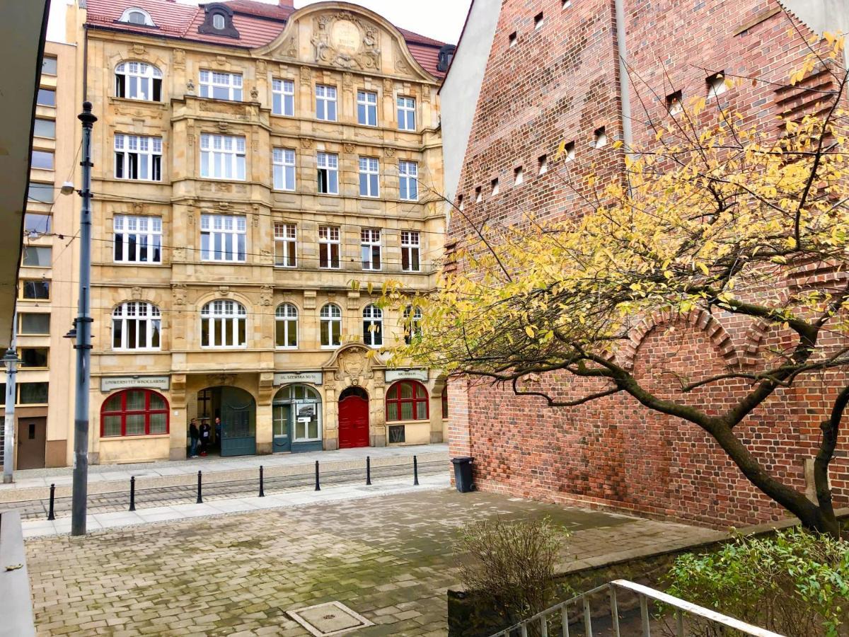 Old Town Romantic Apartment. Breslau-Wroclaw. Luaran gambar