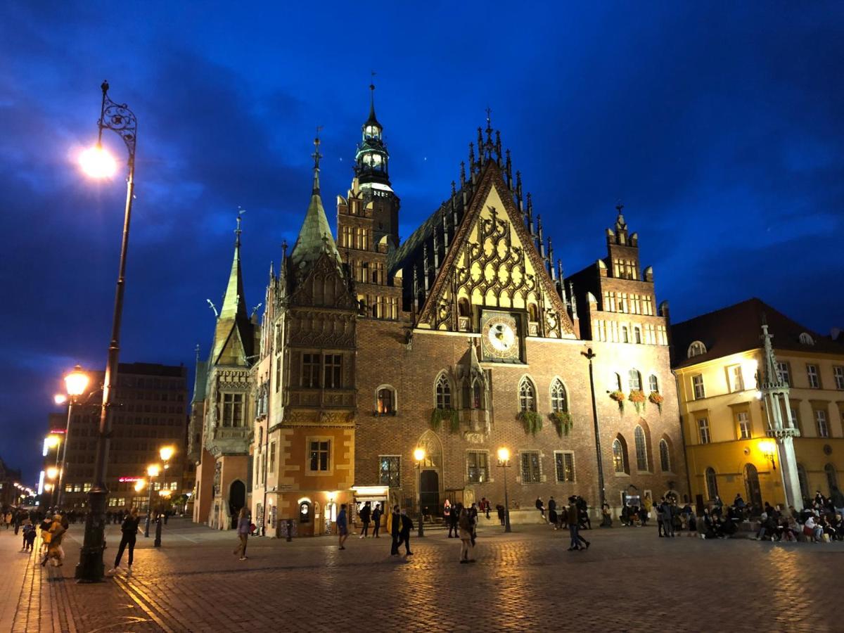 Old Town Romantic Apartment. Breslau-Wroclaw. Luaran gambar