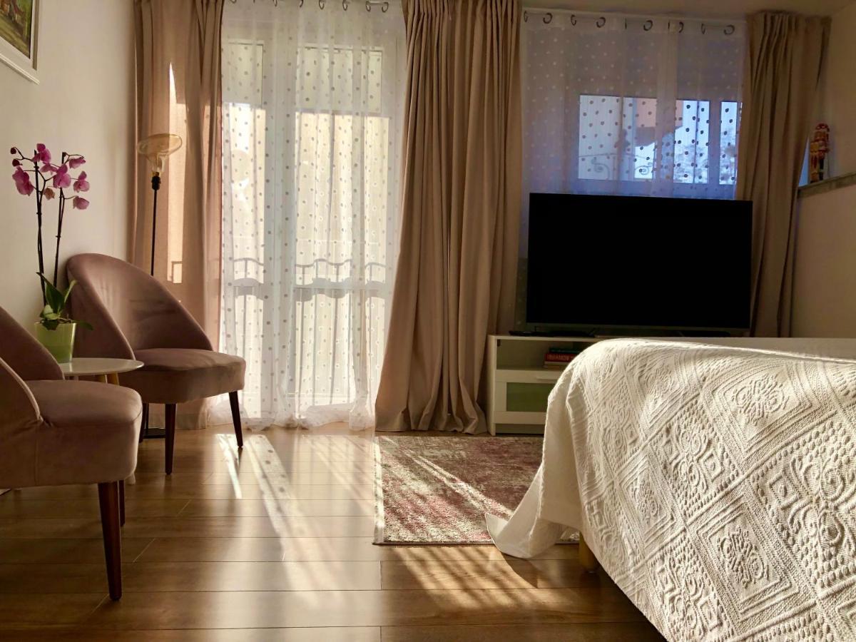 Old Town Romantic Apartment. Breslau-Wroclaw. Luaran gambar